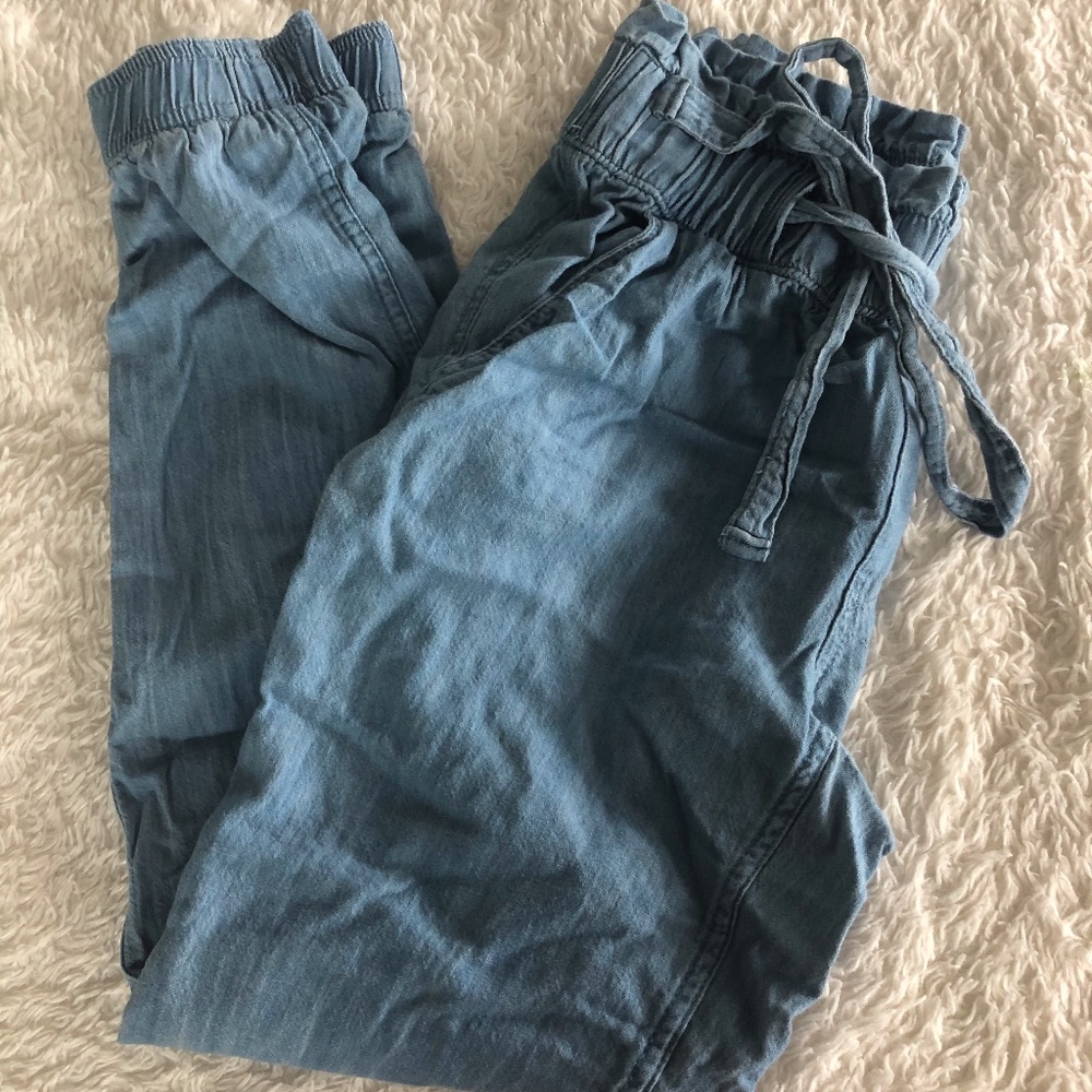 Hollister High Rise Jean Joggers